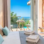 Emmeline Fronte Mare 5 6 Bagni Infinity Pool Wifi Per 12 Persone וילה