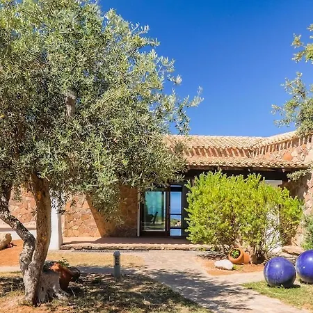 Emmeline Fronte Mare 5 6 Bagni Infinity Pool Wifi Per 12 Persone