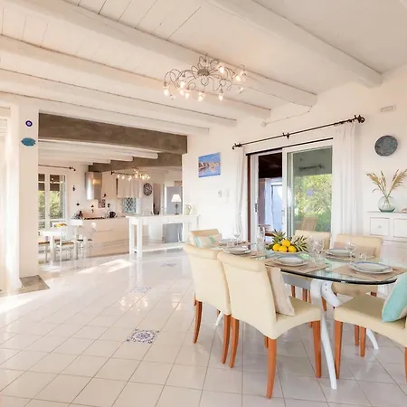 Villa Emmeline Fronte Mare 5 6 Bagni Infinity Pool Wifi Per 12 Persone Alghero