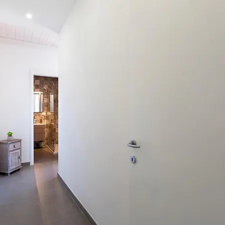 Emmeline Fronte Mare 5 6 Bagni Infinity Pool Wifi Per 12 Persone Villa