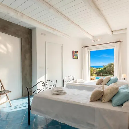 Emmeline Fronte Mare 5 6 Bagni Infinity Pool Wifi Per 12 Persone