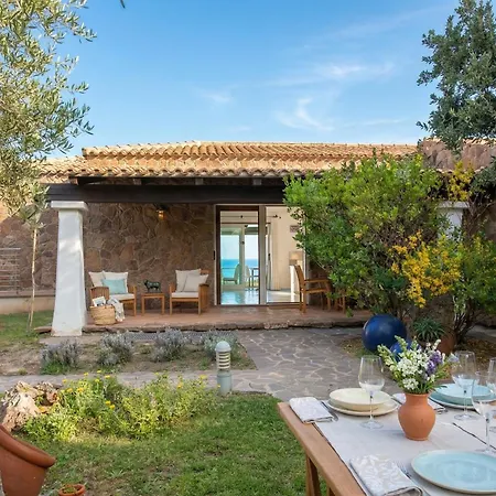 Emmeline Fronte Mare 5 6 Bagni Infinity Pool Wifi Per 12 Persone