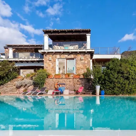 Emmeline Fronte Mare 5 6 Bagni Infinity Pool Wifi Per 12 Persone Villa