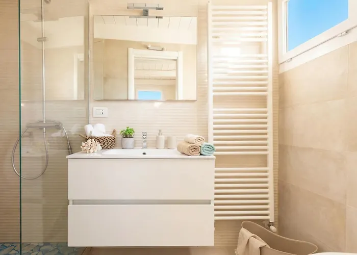 Villa Emmeline Fronte Mare 5 6 Bagni Infinity Pool Wifi Per 12 Persone