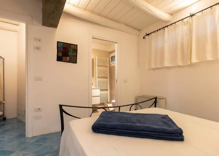 Emmeline Fronte Mare 5 6 Bagni Infinity Pool Wifi Per 12 Persone Villa