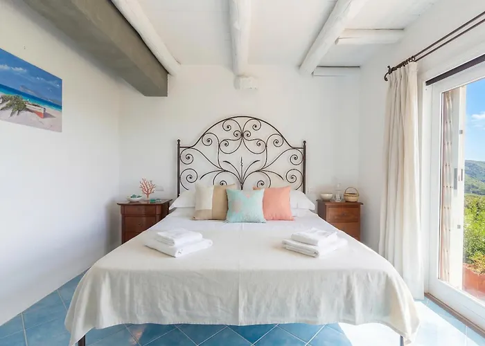 Emmeline Fronte Mare 5 6 Bagni Infinity Pool Wifi Per 12 Persone Villa