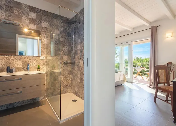 Emmeline Fronte Mare 5 6 Bagni Infinity Pool Wifi Per 12 Persone