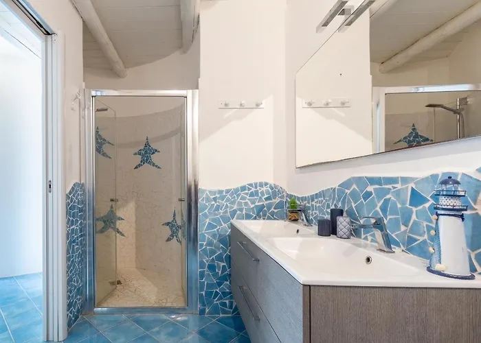 Emmeline Fronte Mare 5 6 Bagni Infinity Pool Wifi Per 12 Persone Villa