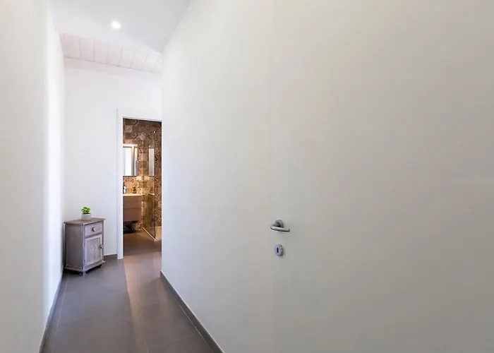 Emmeline Fronte Mare 5 6 Bagni Infinity Pool Wifi Per 12 Persone Villa