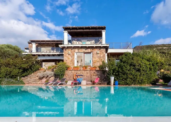 Emmeline Fronte Mare 5 6 Bagni Infinity Pool Wifi Per 12 Persone Villa